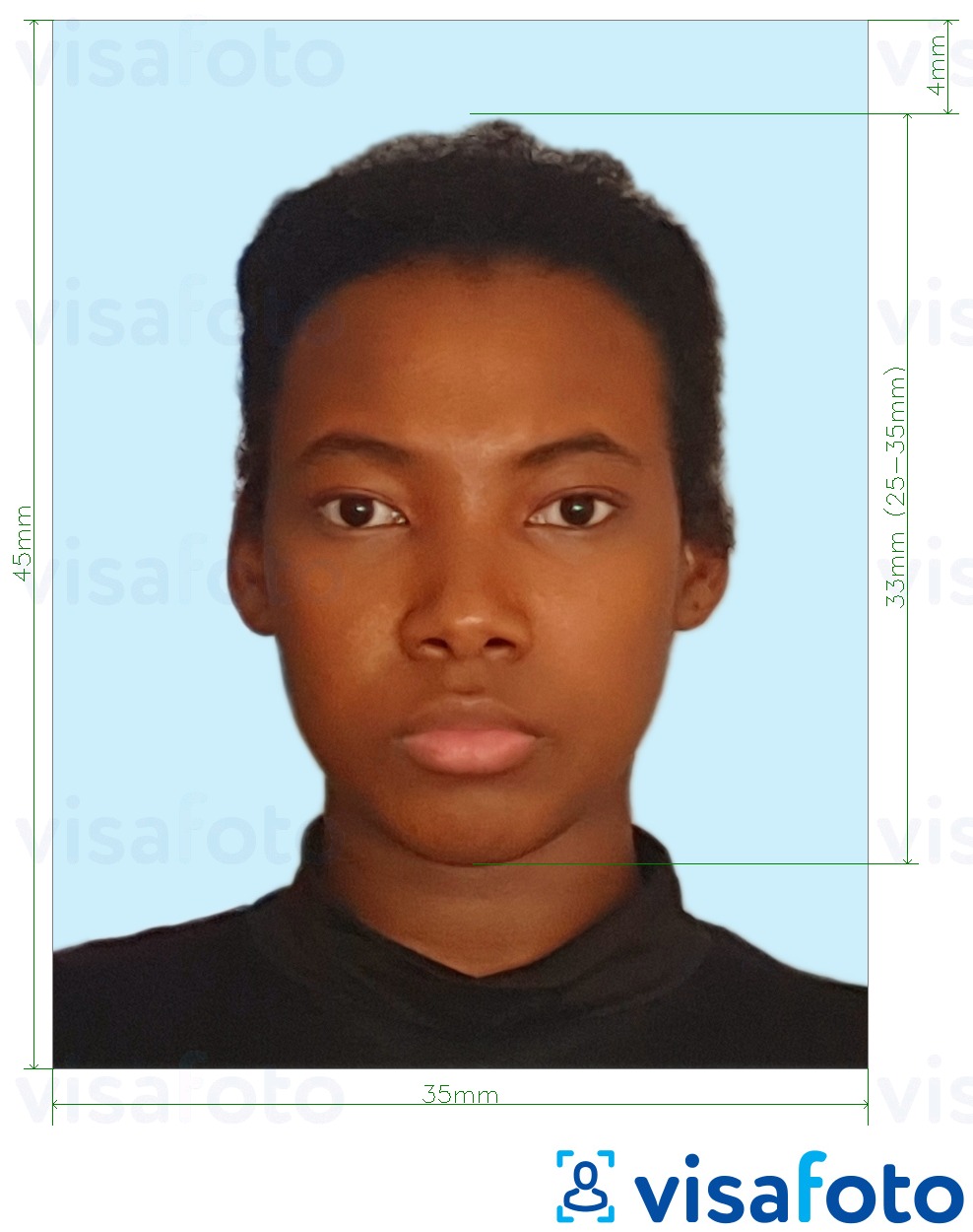 Példa a Jamaikai útlevél 35x45 mm halványkék háttérrel fényképre pontos méret meghatározással